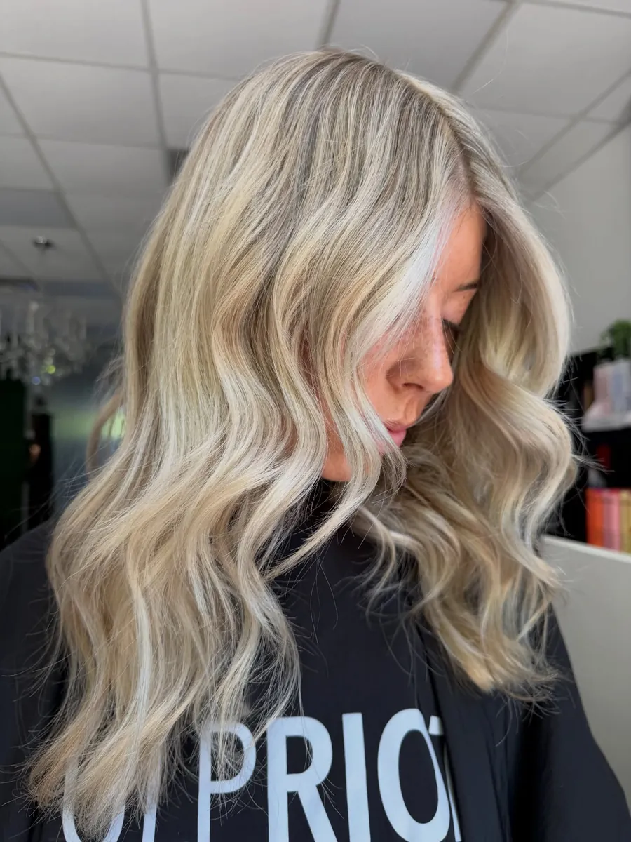 Bright beachy blonde by Emma